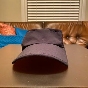 Brooks running cap